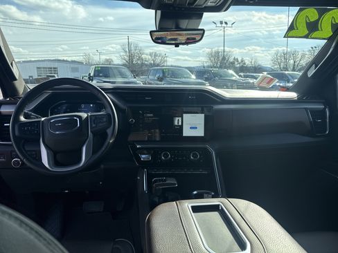 Used 2022 GMC Sierra 1500 Denali w/ Technology Package image 15