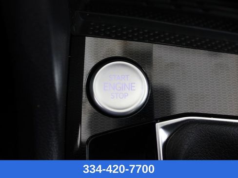 New 2026 Volkswagen Taos SE image 10