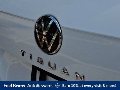 Certified 2022 Volkswagen Tiguan SE AWD/4WD image 35