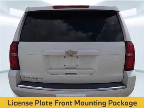 Used 2015 Chevrolet Suburban LTZ RWD image 9