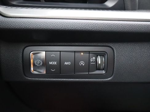 New 2026 Chevrolet Traverse LT w/ Midnight/Sport Edition image 17