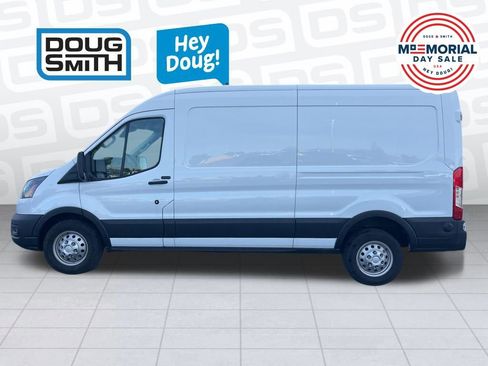 Used 2023 Ford Transit 350 148 Medium Roof AWD image 4