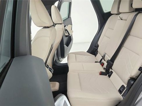 Used 2025 BMW X1 xDrive28i image 27