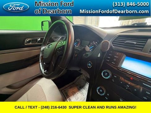 Used 2019 Ford Explorer XLT AWD/4WD image 39