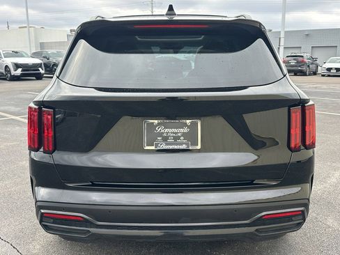 Used 2023 Kia Sorento SX Prestige image 6