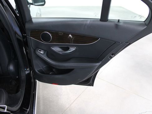 Used 2019 Mercedes-Benz C 300 Sedan image 29