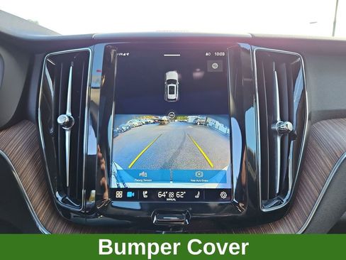 Used 2023 Volvo XC60 B5 Plus w/ Climate Package image 15