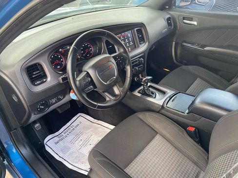 Used 2023 Dodge Charger SXT w/ Blacktop Package image 12
