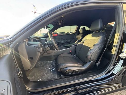 Used 2025 Dodge Charger R/T w/ Quick Order Package 25M R/T image 17