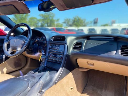 Used 2003 Chevrolet Corvette Convertible w/ Preferred Equipment Group1 RWD image 25