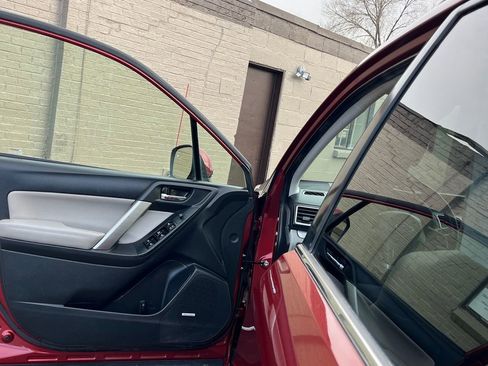 Used 2016 Subaru Forester 2.5i Touring w/ Popular Package #2 image 10