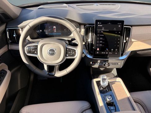 New 2026 Volvo XC90 B6 Ultra image 24