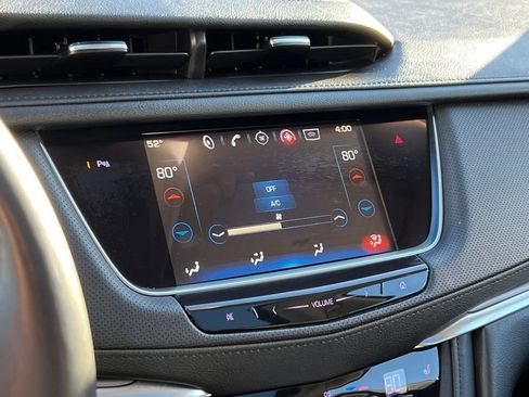 Used 2018 Cadillac XT5 Luxury w/ Driver Awareness Package image 39