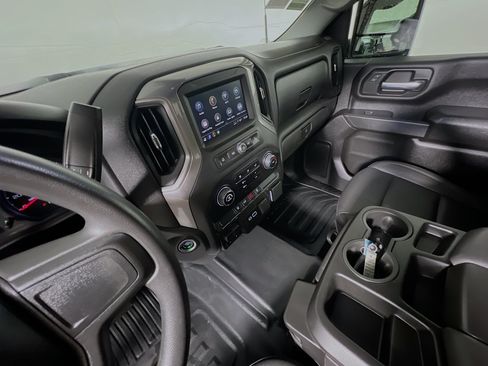Used 2025 Chevrolet Silverado 2500 W/T w/ WT Convenience Package AWD/4WD image 22