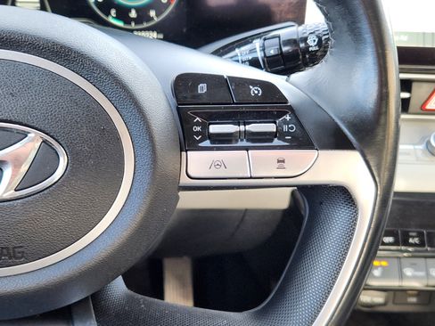 Used 2021 Hyundai Elantra Limited w/ Cargo Package image 23