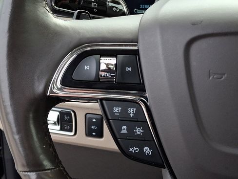 Certified 2024 Lincoln Navigator Reserve image 21