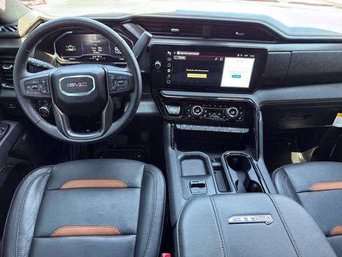 Used 2025 GMC Sierra 2500 AT4 w/ AT4 Premium Plus Package AWD/4WD image 23