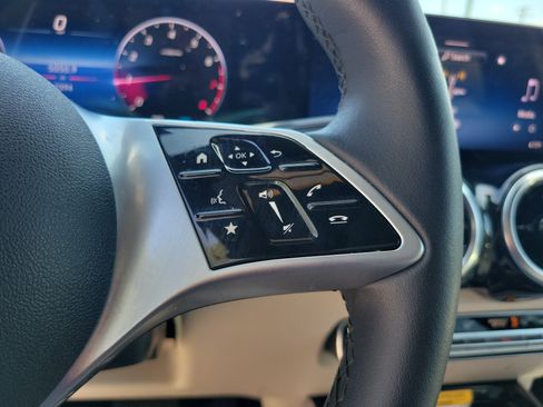 Certified 2026 Mercedes-Benz GLB 250 image 28