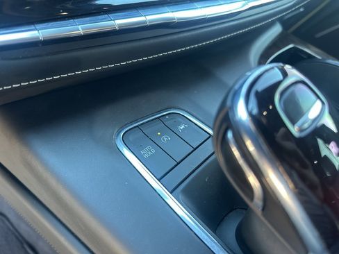 Certified 2023 Cadillac Escalade Sport Platinum image 28