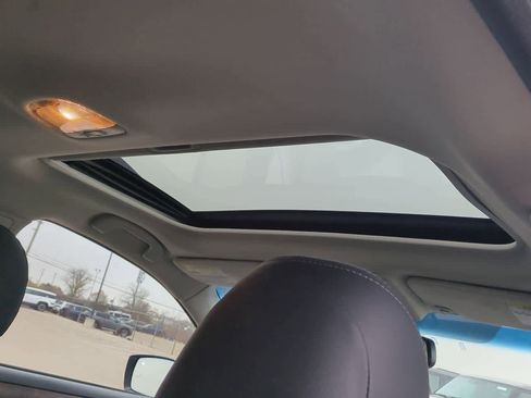 Used 2017 Subaru Outback 2.5i Limited image 21