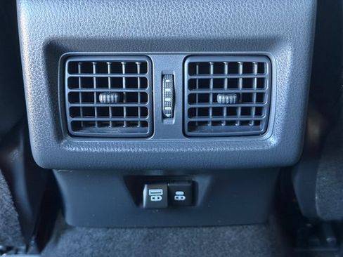 Used 2025 Toyota Camry SE FWD image 16