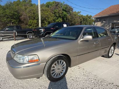 Used 2003 Lincoln Town Car Signature
