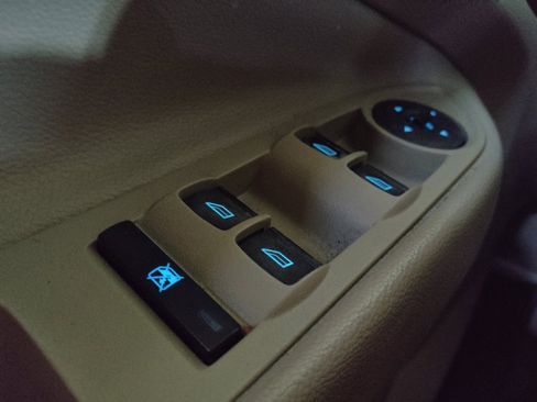 Used 2014 Ford Escape SE FWD image 27