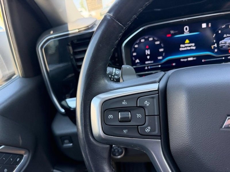 Used 2022 Chevrolet Silverado 1500 LTZ w/ Technology Package AWD/4WD image 11