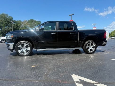 Used 2020 RAM 1500 Laramie AWD/4WD image 3