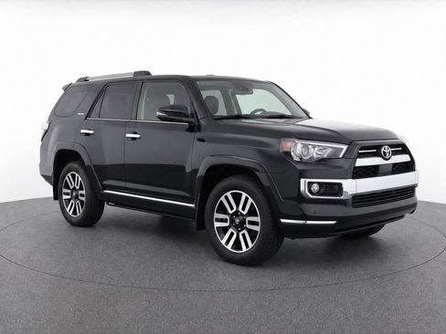 Used 2023 Toyota 4Runner Limited AWD/4WD image 2