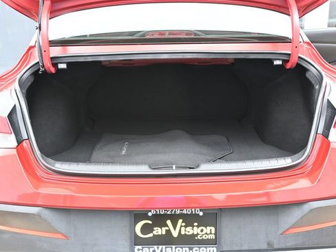 Used 2025 Hyundai Elantra Sport FWD image 35