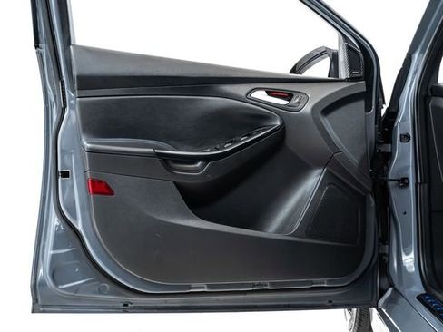 Used 2016 Ford Focus RS image 14