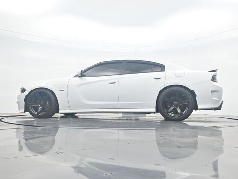 Used 2019 Dodge Charger Scat Pack RWD image 32