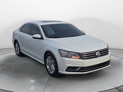 Used 2018 Volkswagen Passat 2.0T SE image 7