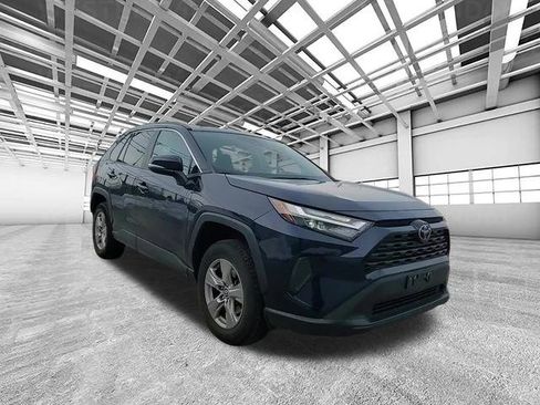 Used 2023 Toyota RAV4 XLE image 1