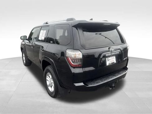 Used 2022 Toyota 4Runner SR5 RWD image 3