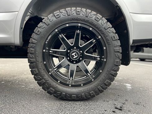 Used 2018 Ford F150 Platinum w/ Technology Package image 35