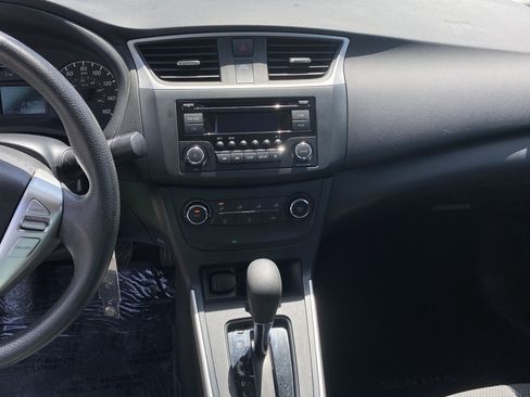 Used 2016 Nissan Sentra S image 13