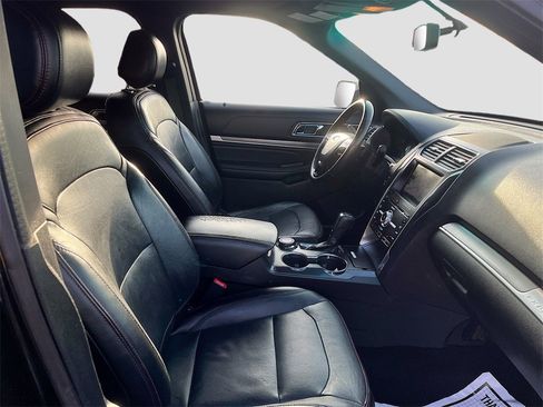 Used 2016 Ford Explorer Sport image 29