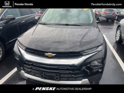 Used 2022 Chevrolet TrailBlazer LT FWD image 1