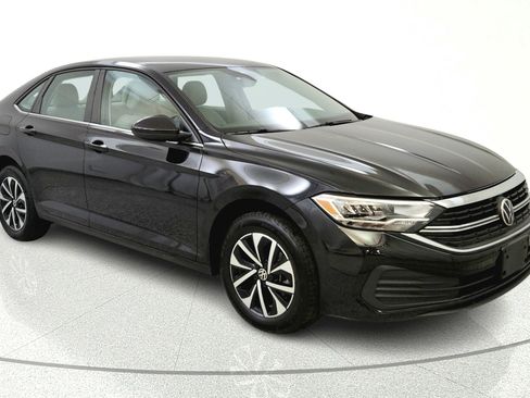 Used 2022 Volkswagen Jetta S w/ IQ.Drive Package FWD image 1