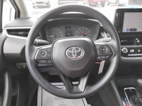 Used 2024 Toyota Corolla LE FWD image 17