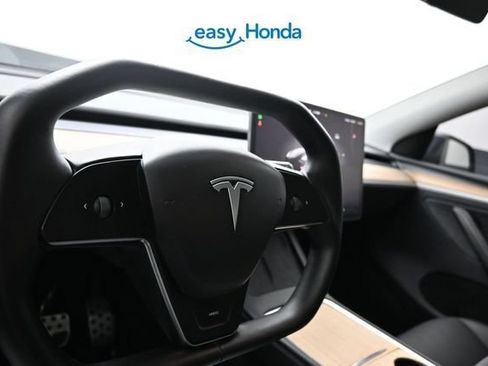 Used 2023 Tesla Model Y Long Range AWD/4WD image 9