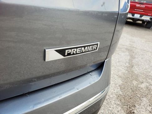 Used 2018 Chevrolet Traverse Premier w/ Driver Confidence II Package image 13