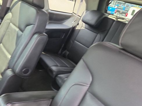 Used 2018 GMC Yukon SLT w/ Open Road Package AWD/4WD image 15