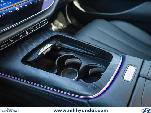 Used 2025 Mercedes-Benz E 350 Sedan image 22