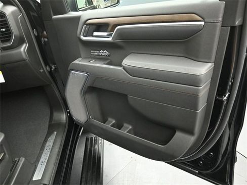 Used 2026 Chevrolet Silverado 1500 High Country w/ Midnight Edition image 28