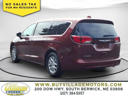 Used 2020 Chrysler Voyager LX w/ Cold Weather Group FWD image 3