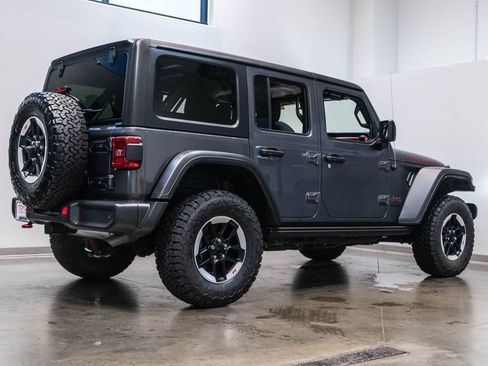 Used 2021 Jeep Wrangler Unlimited Rubicon w/ Dual Top Group AWD/4WD image 11