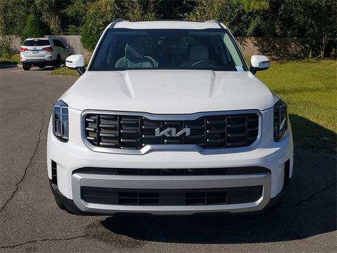 New 2025 Kia Telluride S image 2